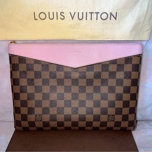 Louis Vuitton Damier Ebene Rose Poudre Daily Pouch